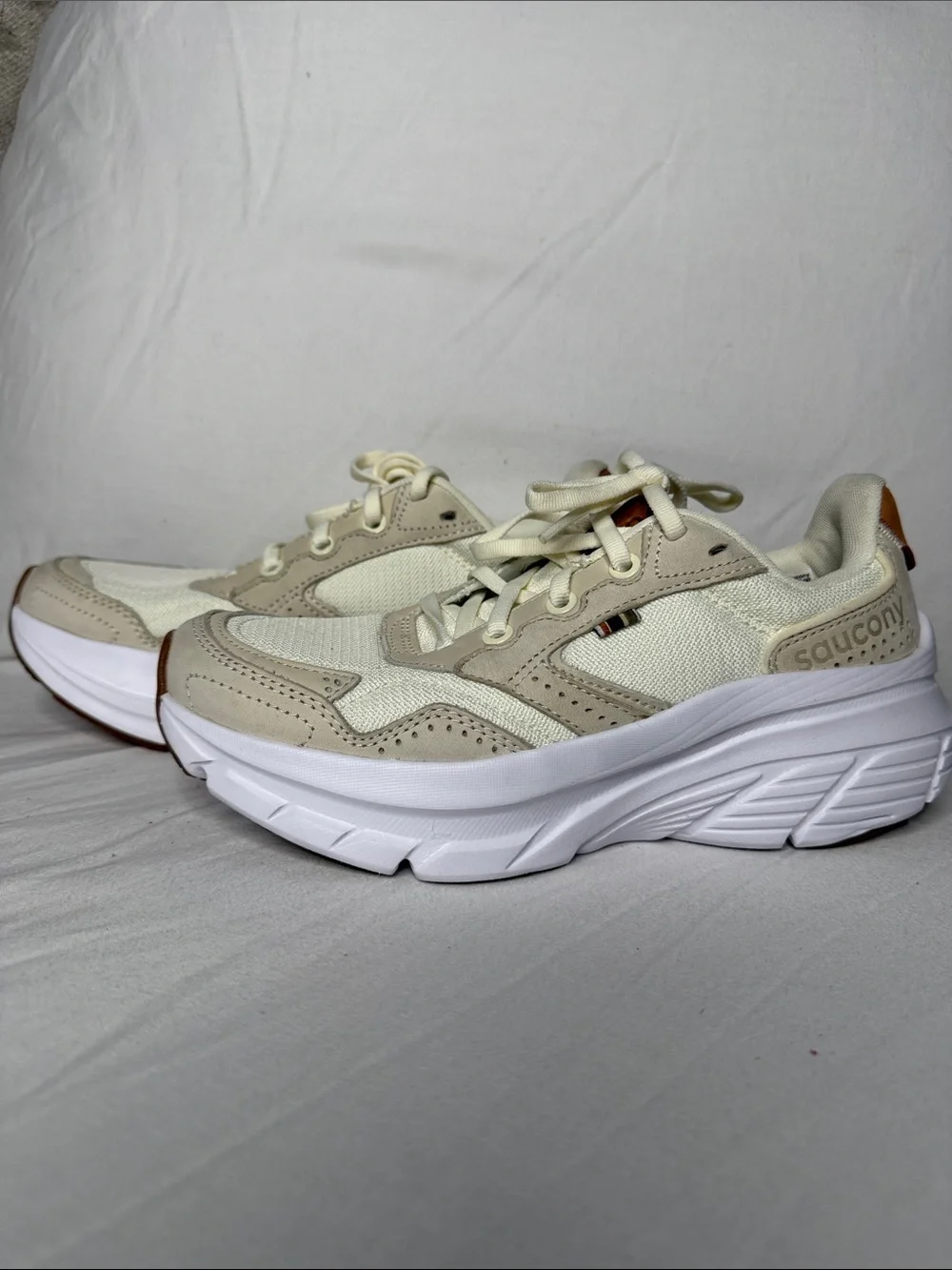 Saucony lightweight pwrrun